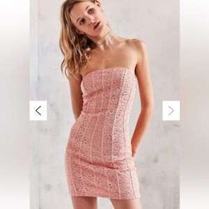 Kimchi Blue Lyla Strapless Bodycon Lace Dress